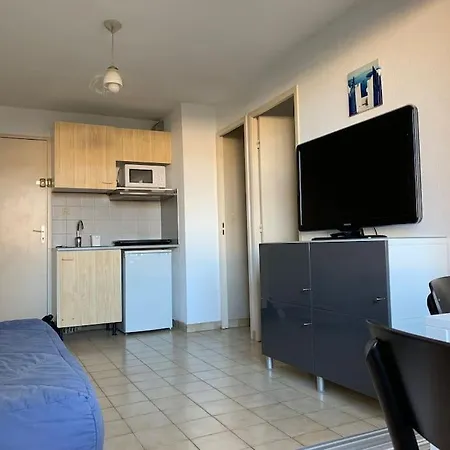 Studio Avec Cabine Separee Vue Marina